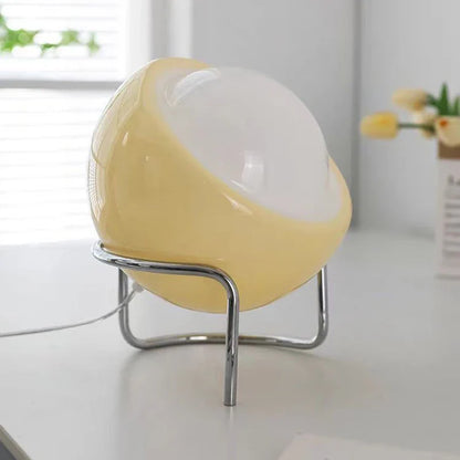 Klassische mittelalterliche Bauhaus-Tischlampe für den Innenbereich 